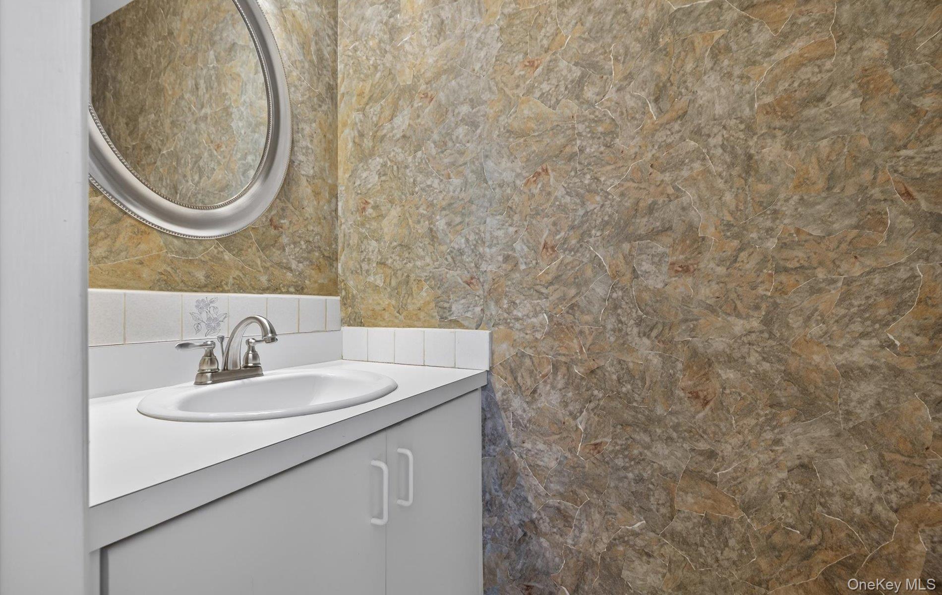 #20 photo, 32 Stratford Green, Farmingdale , NY 11735