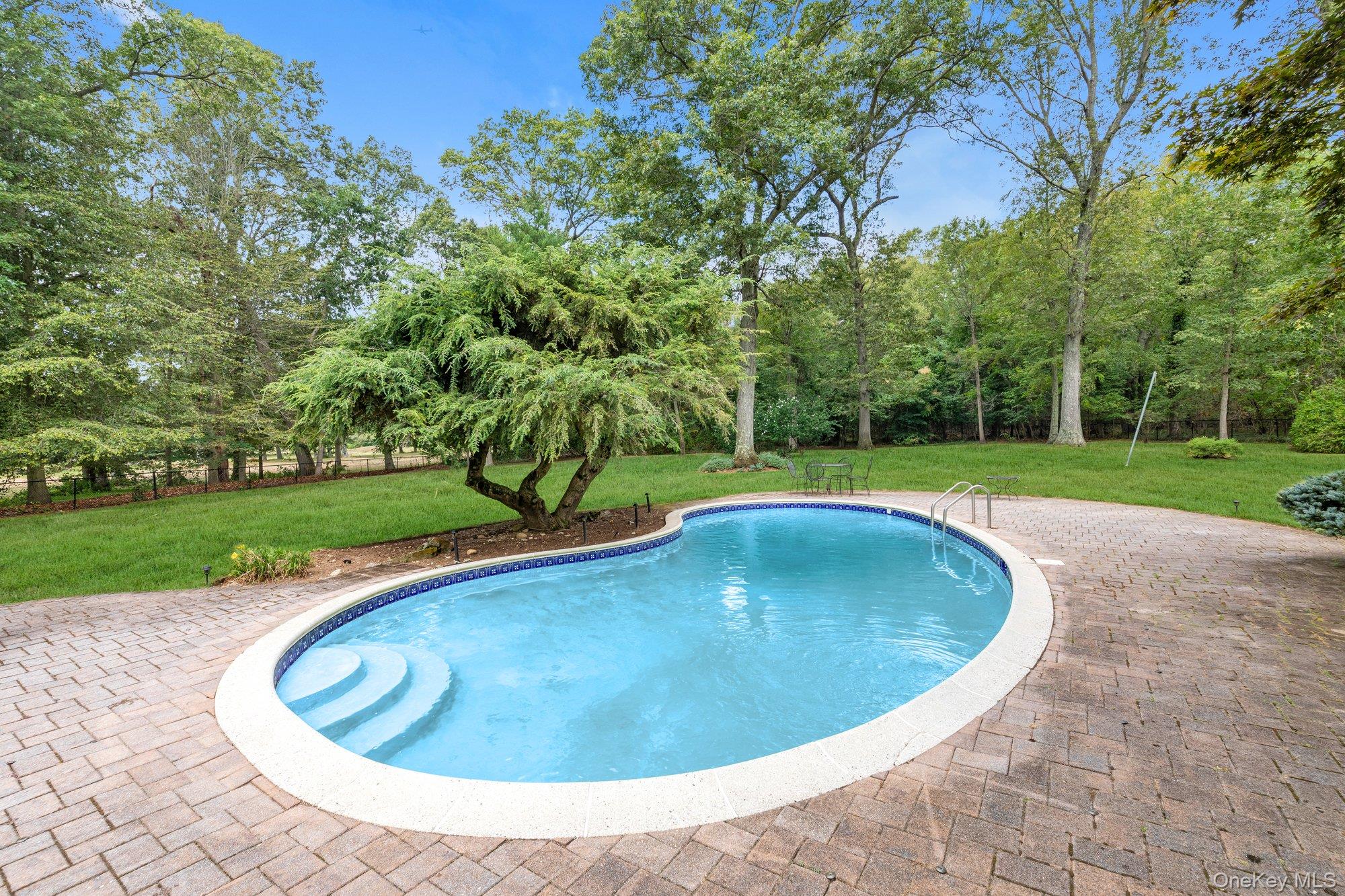 #6 photo, 11 Quaker Ridge Road, Brookville , NY 11545