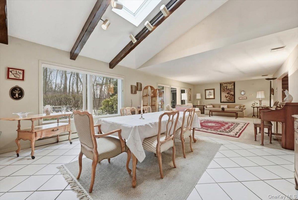 #13 photo, 85 Hickory Drive, नासाउ काउंटी East Hills , NY 11576