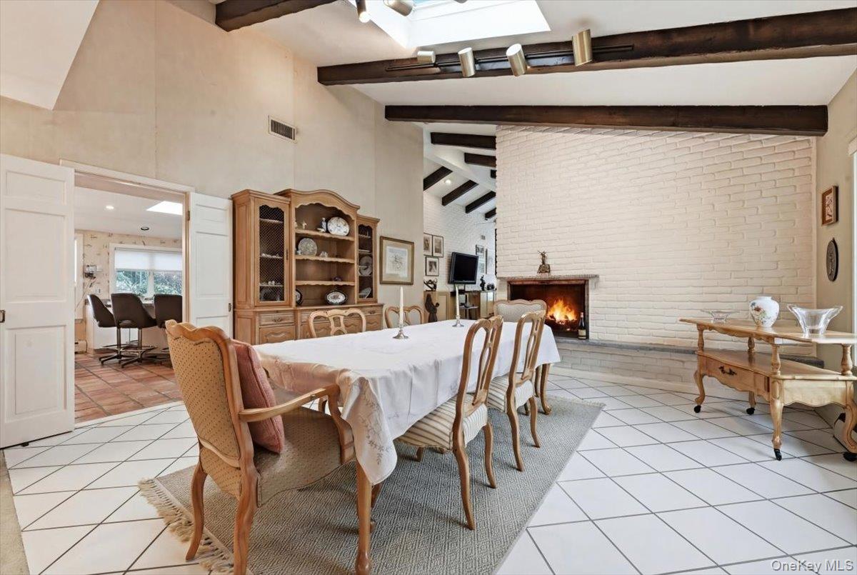 #15 photo, 85 Hickory Drive, नासाउ काउंटी East Hills , NY 11576