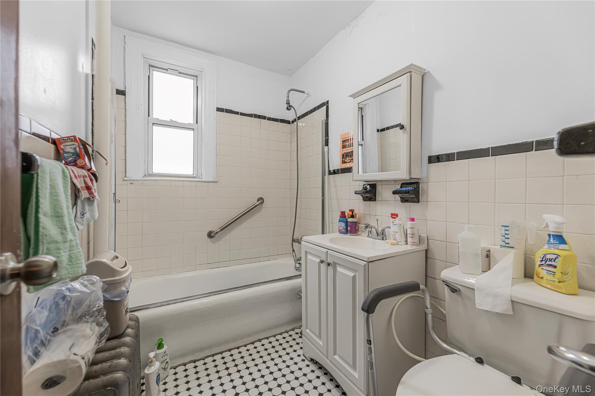 #15 photo, 3425 Dekalb Avenue, 브롱크스 Bronx , NY 10467