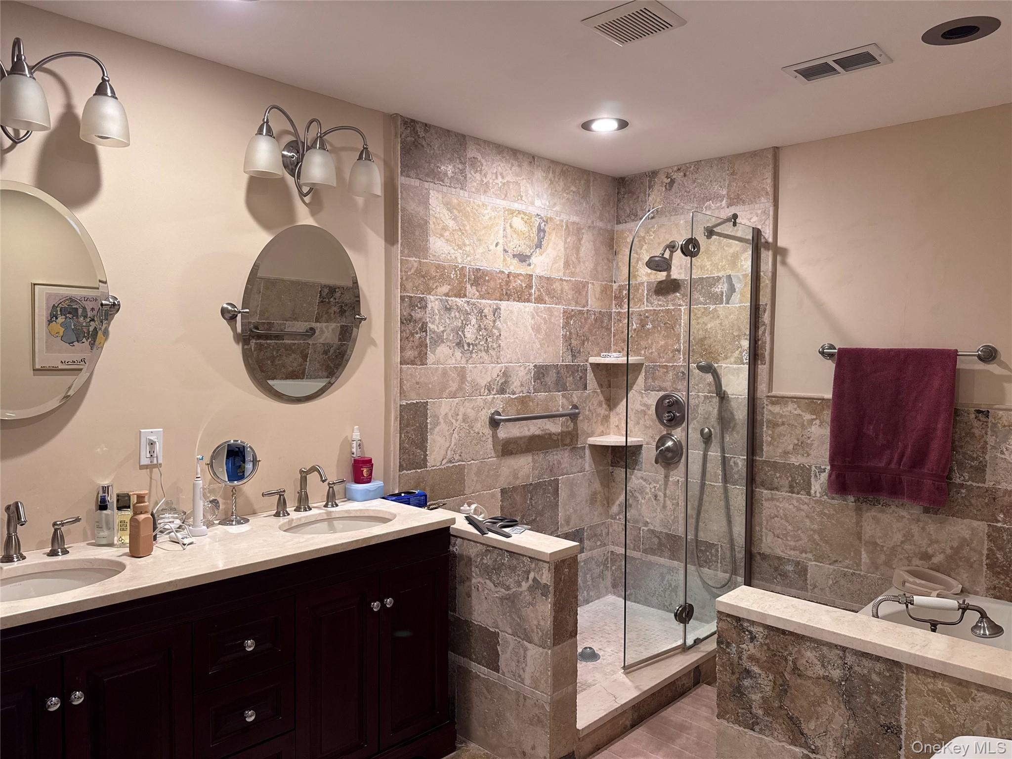 #13 photo, 10 Evan Court, Nanuet , NY 10954