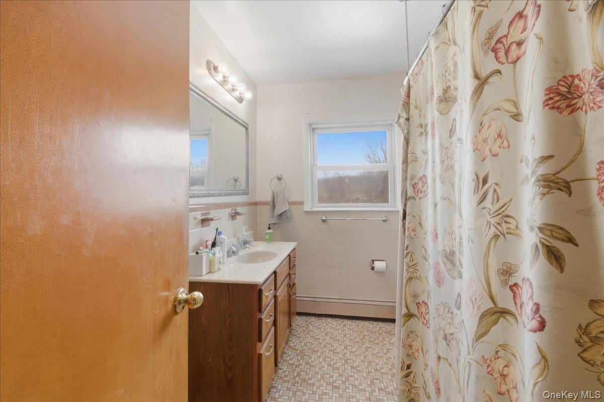 #13 photo, 16 Primrose Street, Katonah , NY 10536