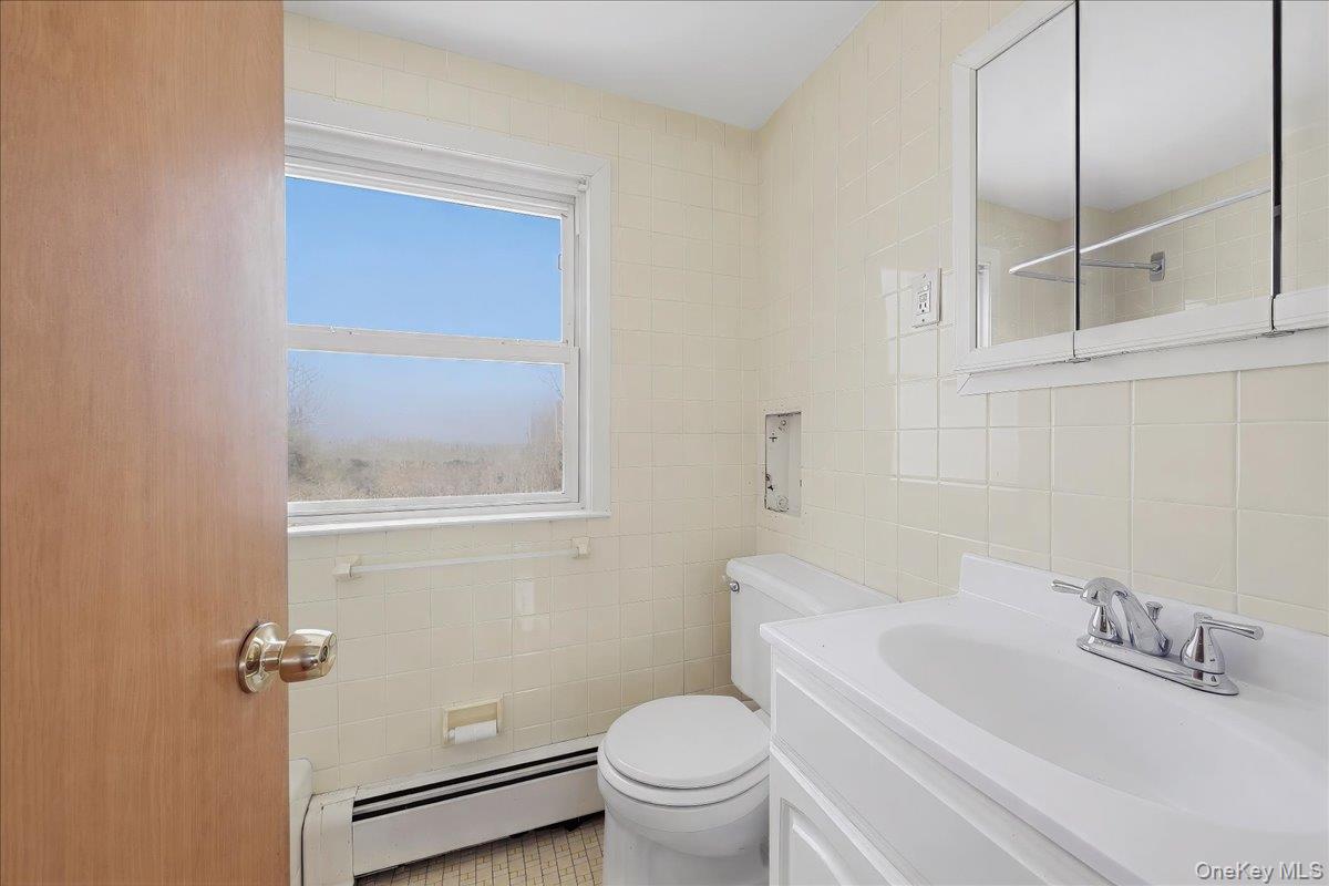 #17 photo, 16 Primrose Street, Katonah , NY 10536