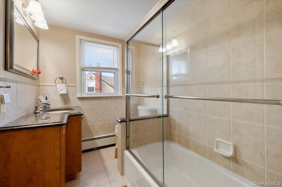 #12 photo, 152 Manor Street, Нассау ‖ Plainview , NY 11803