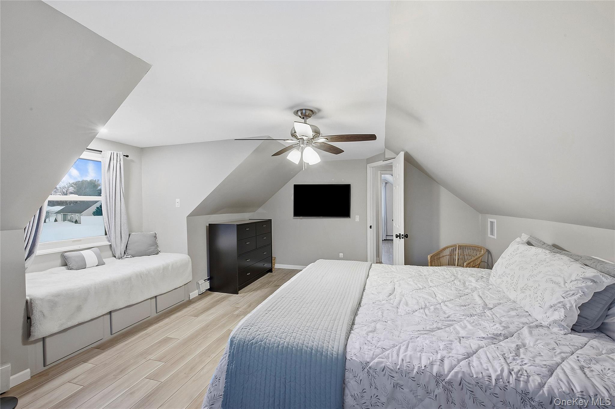 #17 photo, 7 Woodbrook Drive, Ridge , NY 11961