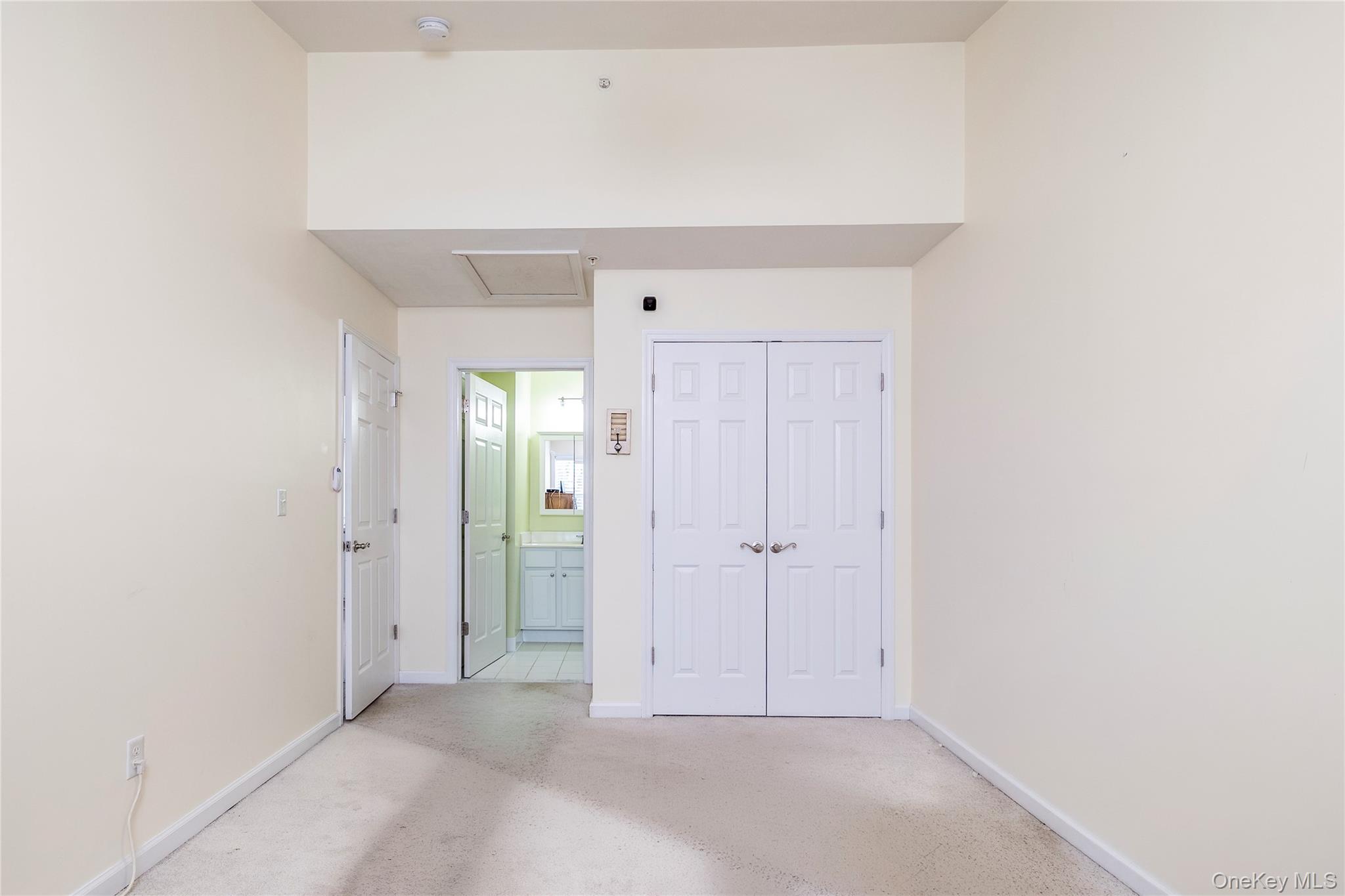 #15 photo, 418 Willow Lane, 长岛 Valley Stream , NY 11580