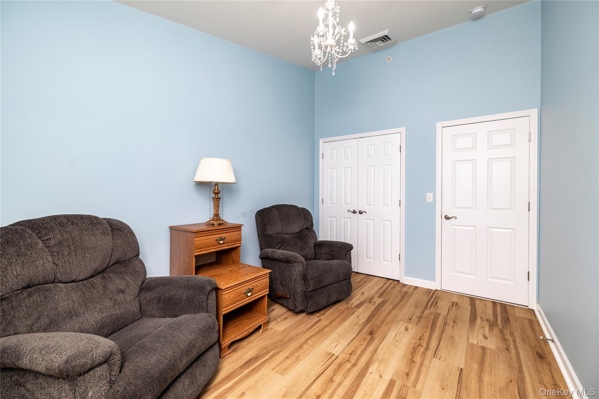 #17 photo, 418 Willow Lane, 长岛 Valley Stream , NY 11580