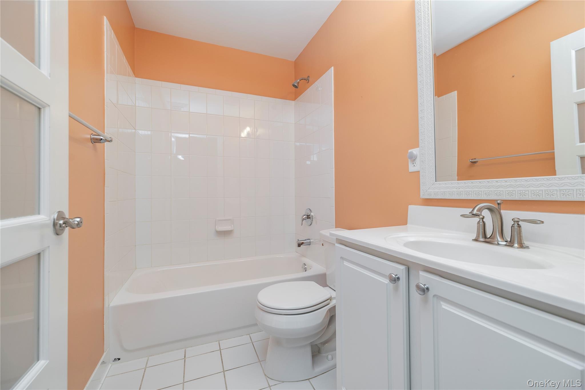 #8 photo, 418 Willow Lane, 长岛 Valley Stream , NY 11580