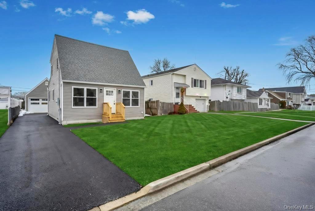 #1 photo, 52 Halycon Road, Lindenhurst , NY 11757