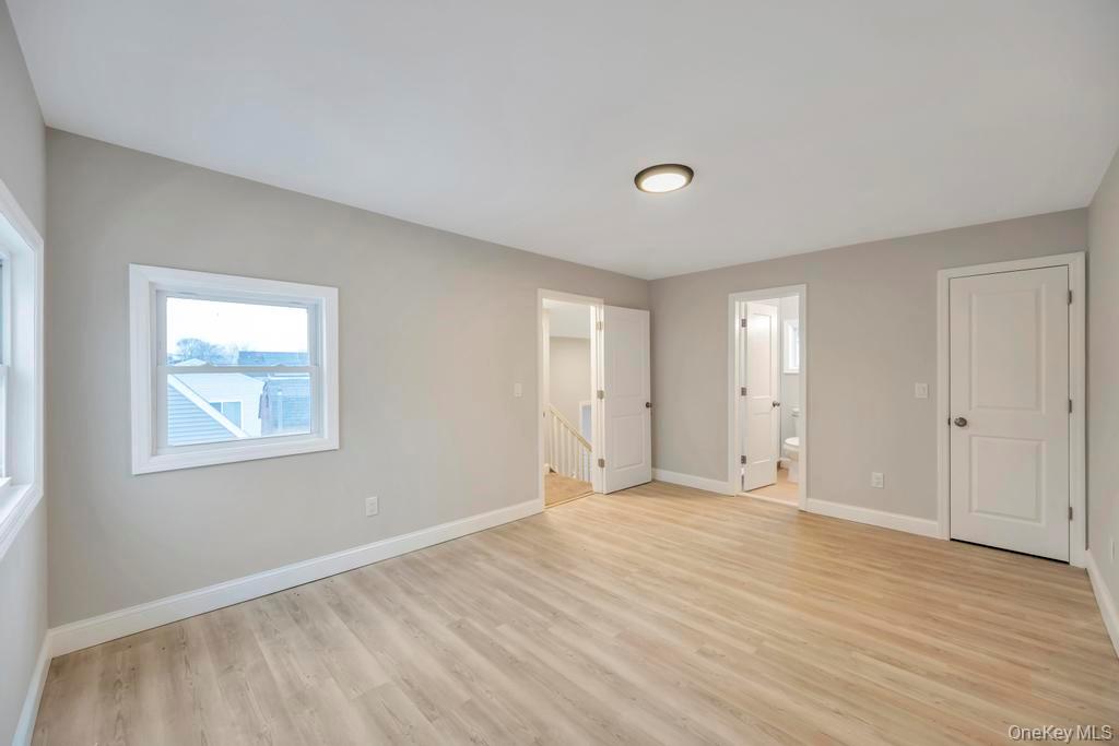 #17 photo, 52 Halycon Road, Lindenhurst , NY 11757