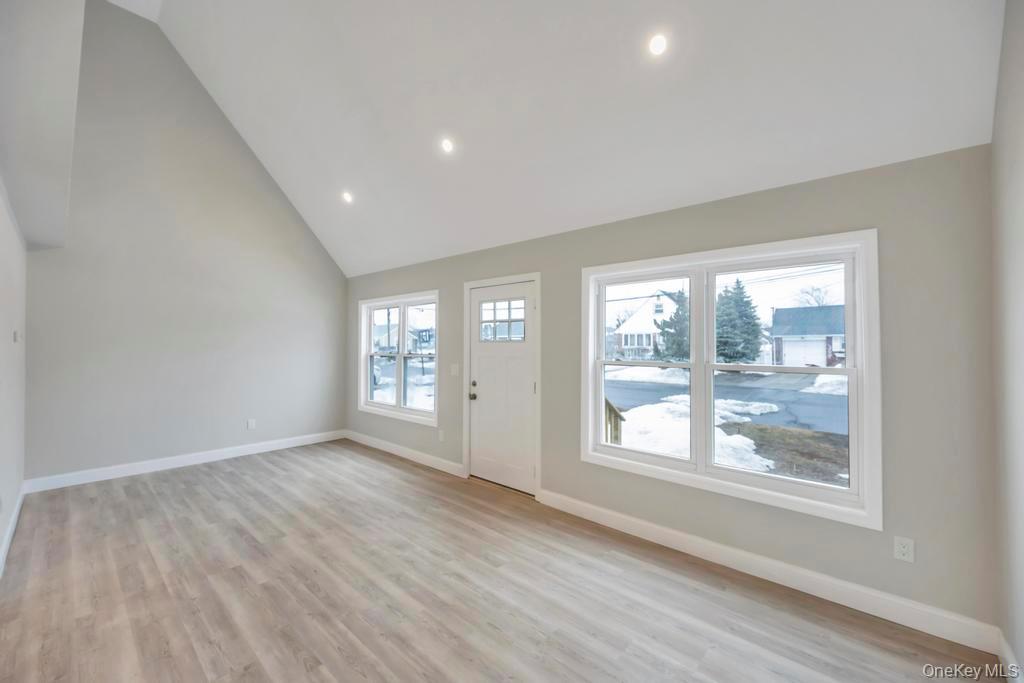 #3 photo, 52 Halycon Road, Lindenhurst , NY 11757