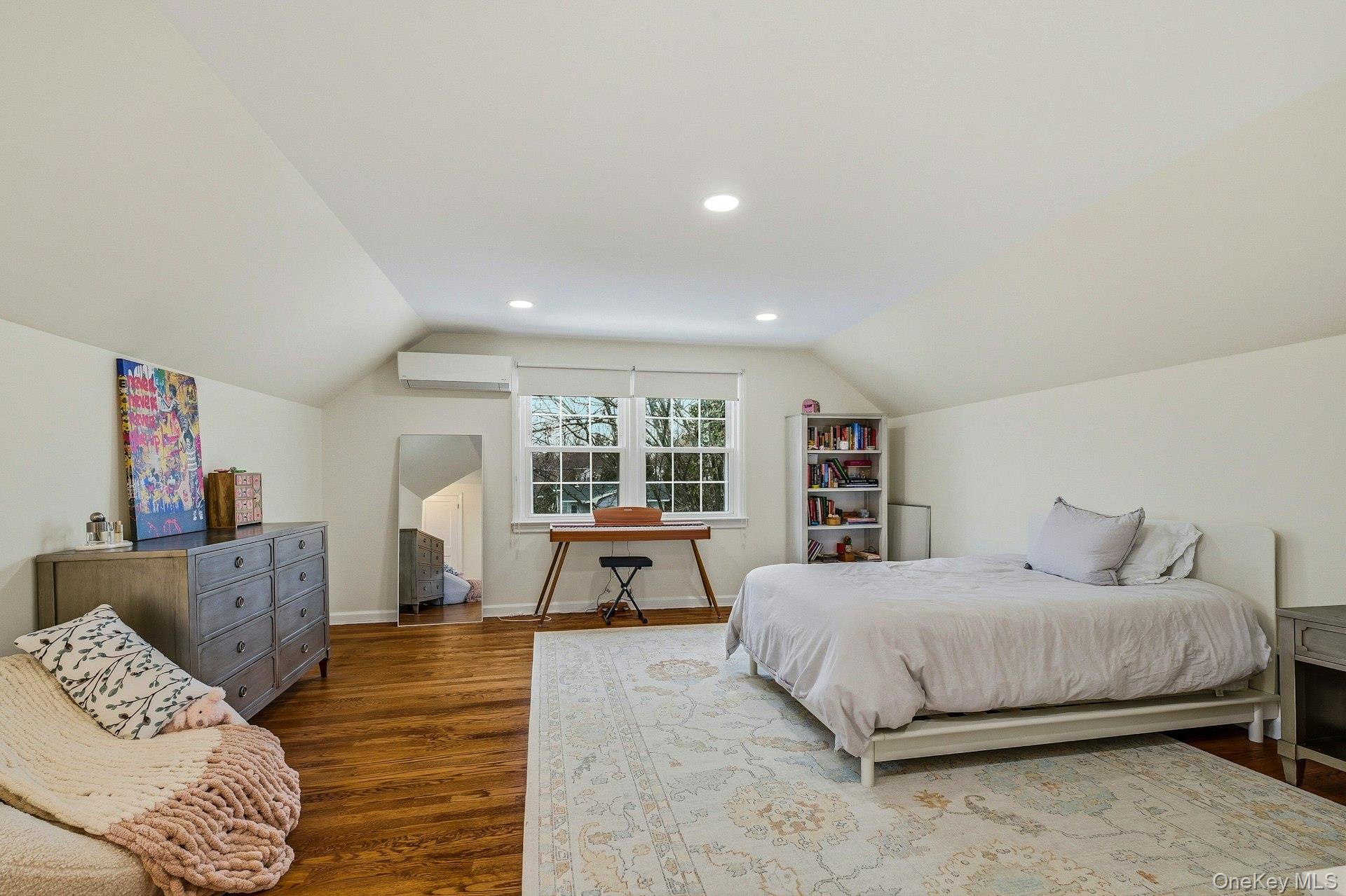 #20 photo, 38 Hewlett Lane, Port Washington , NY 11050