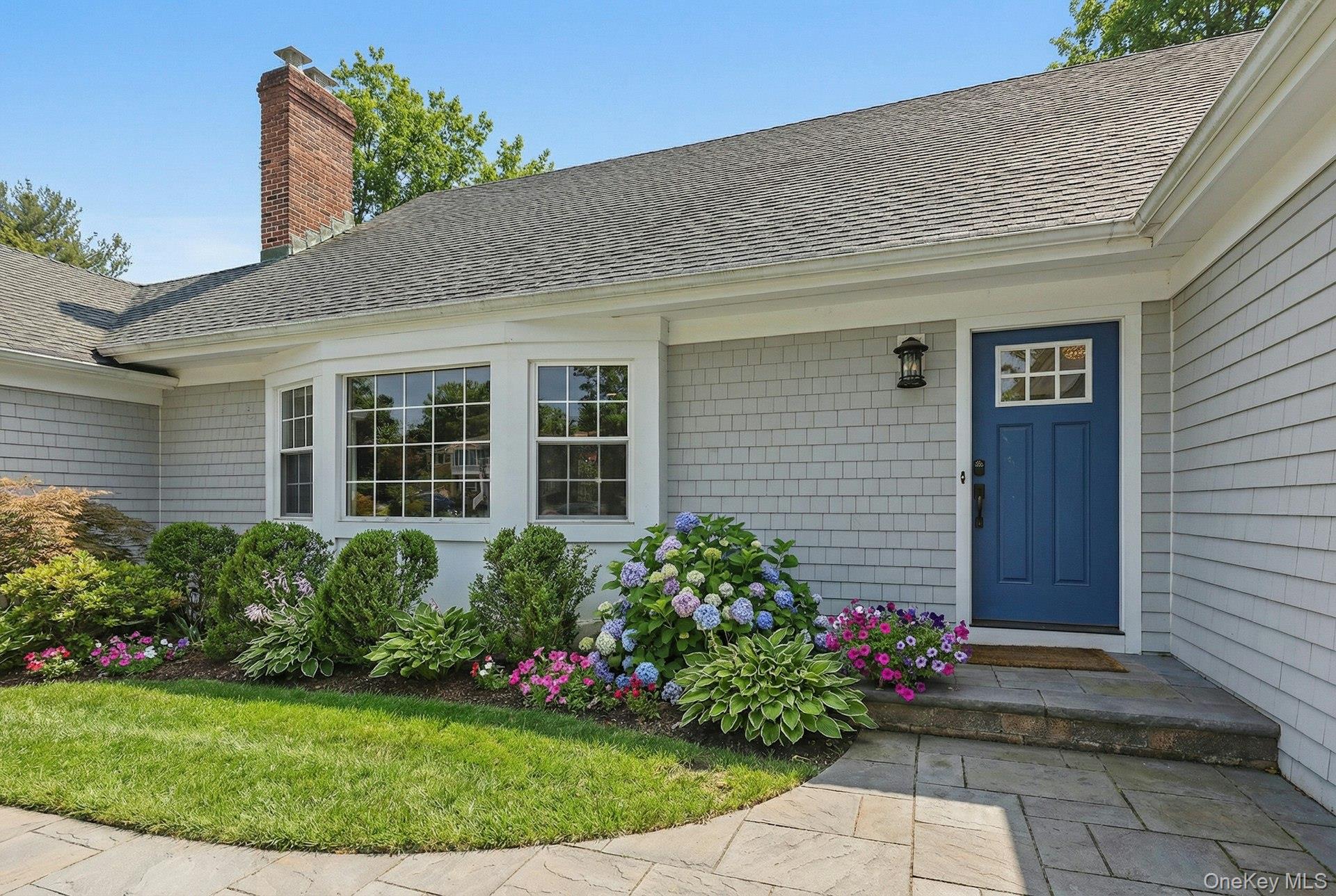 #3 photo, 38 Hewlett Lane, Port Washington , NY 11050