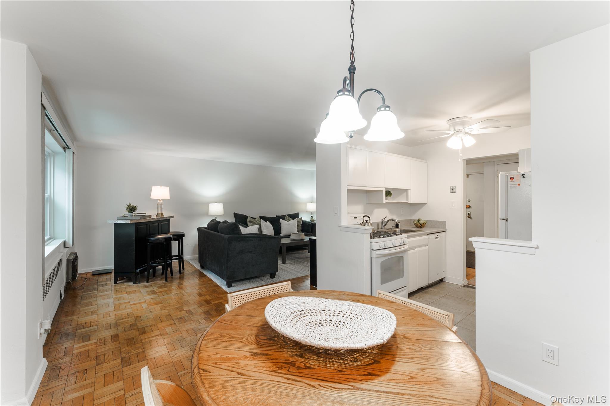 #7 photo, 490 Atlantic Avenue, 长岛 East Rockaway , NY 11518