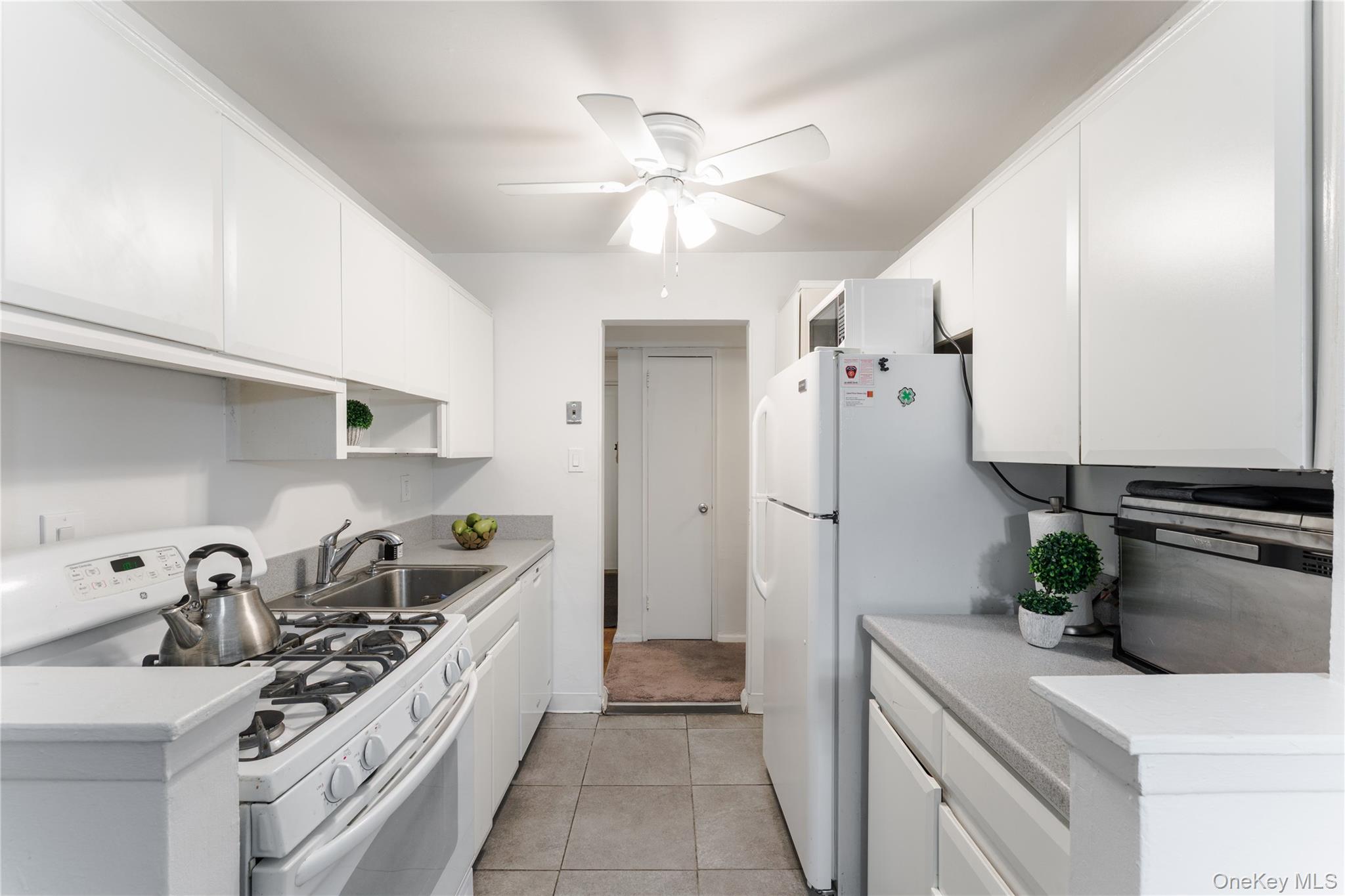 #8 photo, 490 Atlantic Avenue, 长岛 East Rockaway , NY 11518