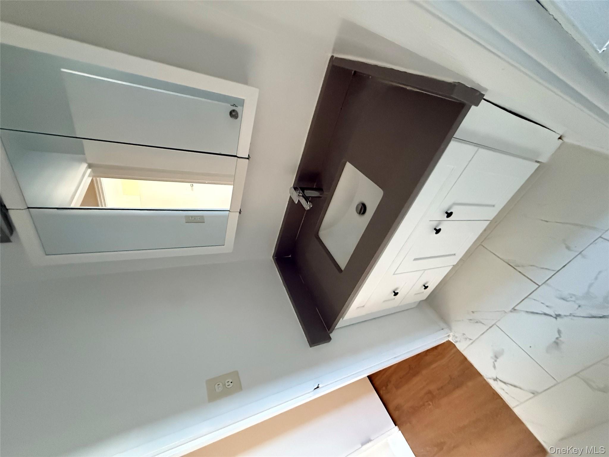 #16 photo, 190 First Street, নাসাউ কাউন্টি Mineola , NY 11501