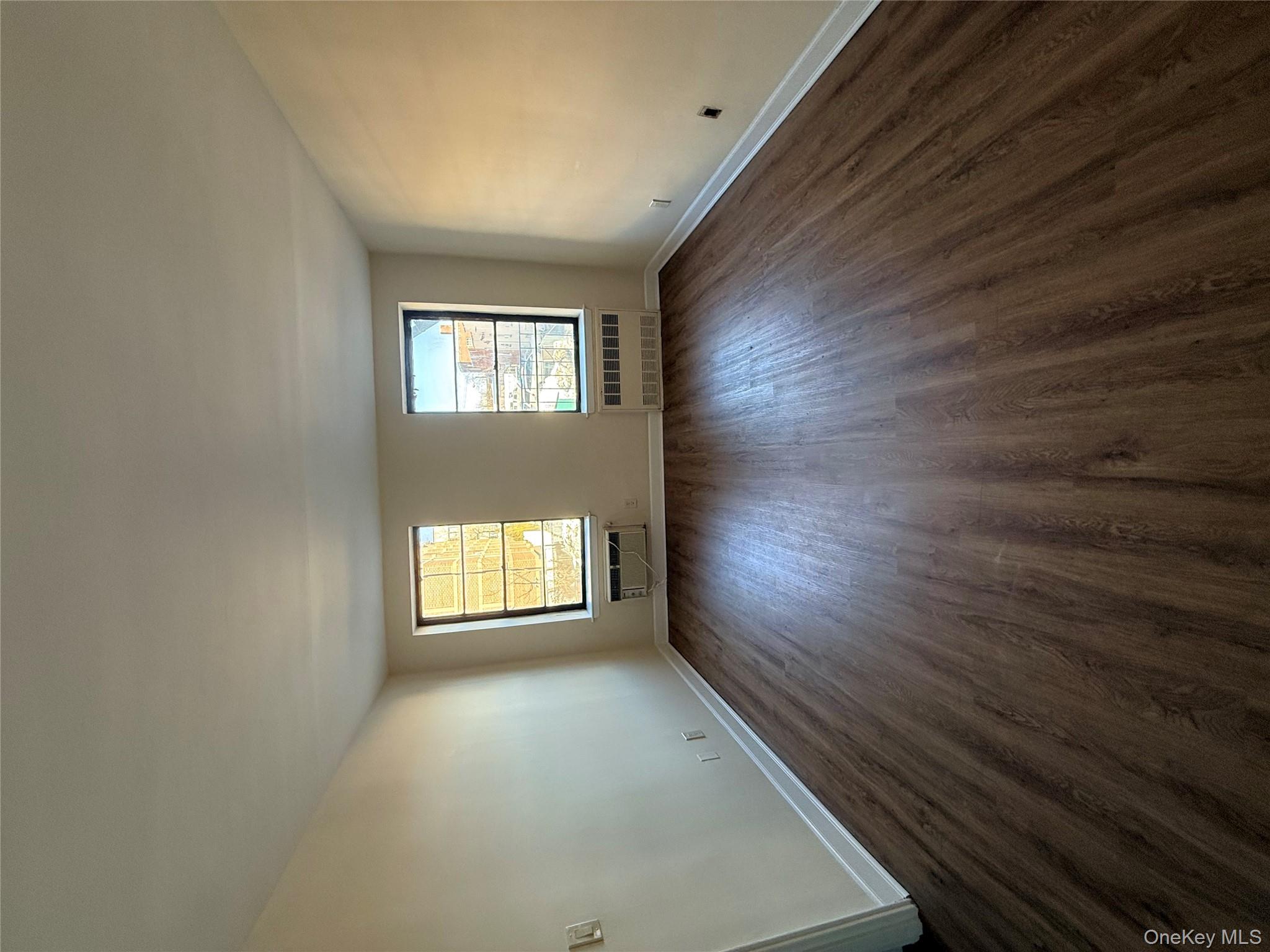 #7 photo, 190 First Street, নাসাউ কাউন্টি Mineola , NY 11501