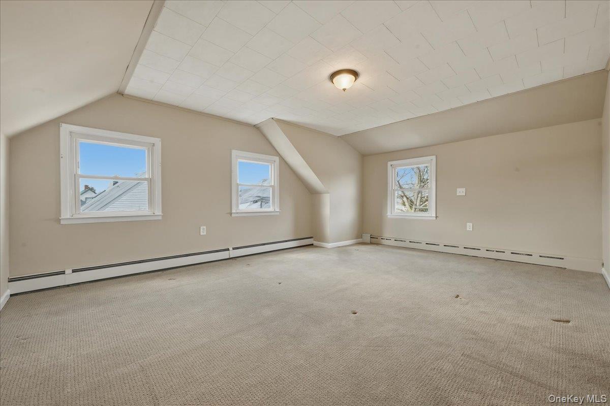 #20 photo, 25 Peacock Lane, নাসাউ কাউন্টি Levittown , NY 11756