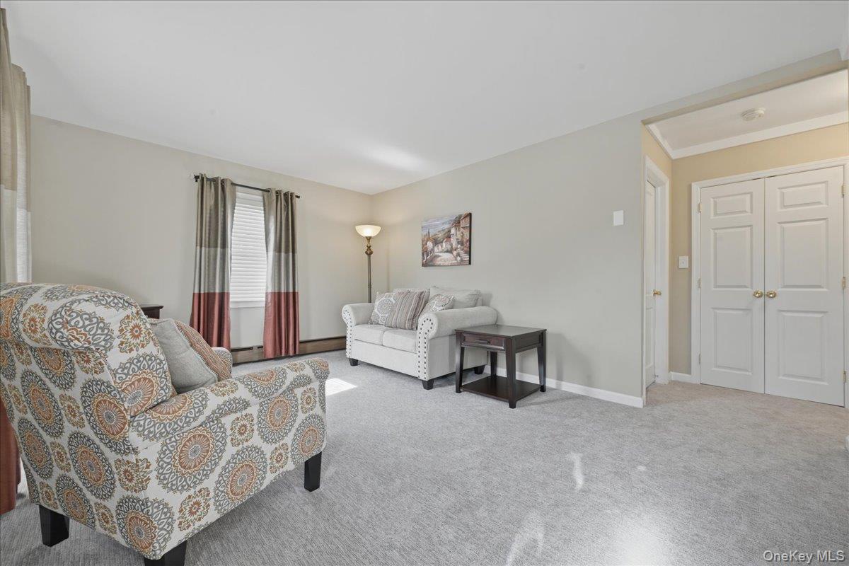 #9 photo, 25 Peacock Lane, নাসাউ কাউন্টি Levittown , NY 11756