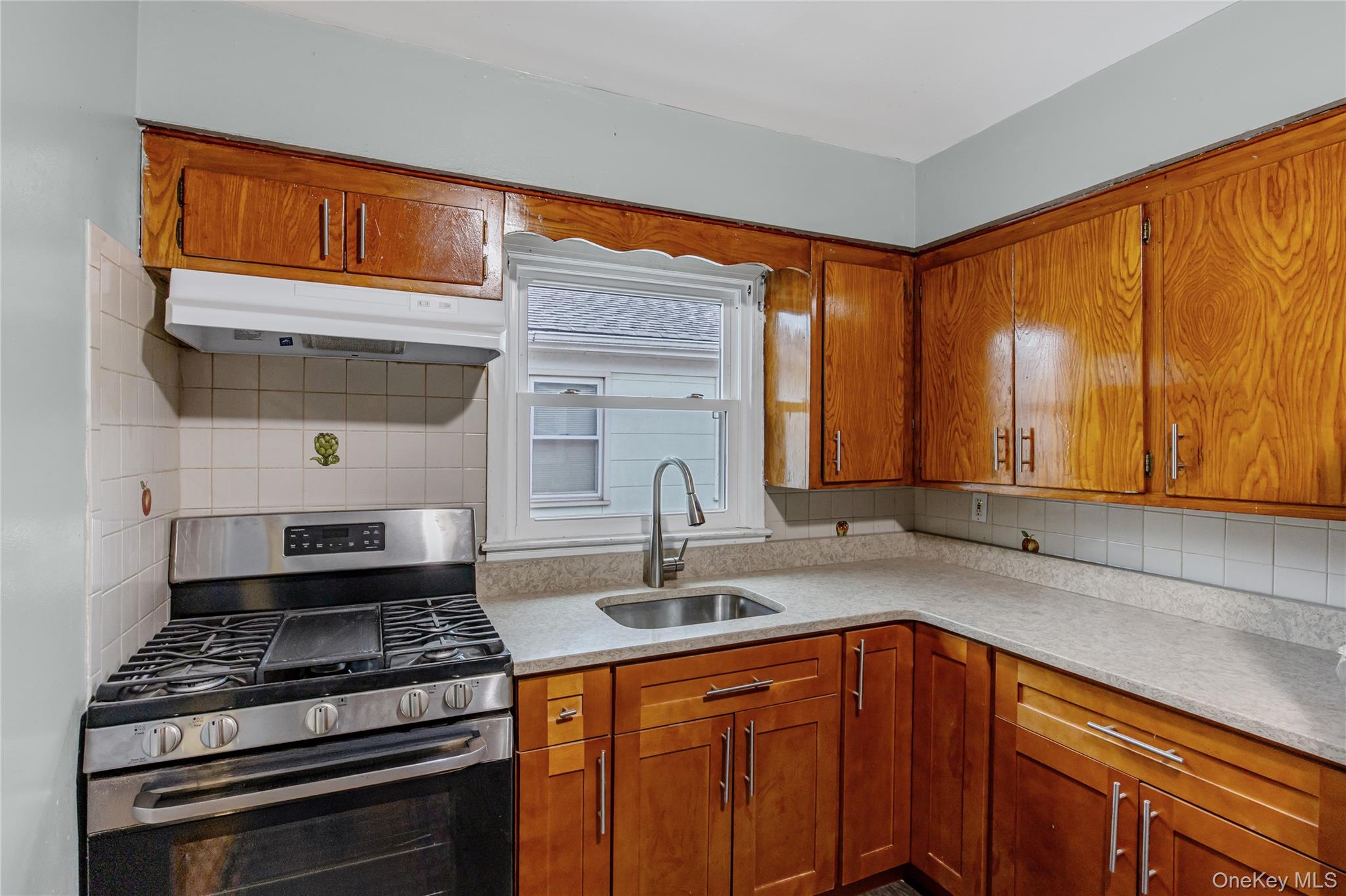 #20 photo, 30-19 Bessemund Avenue, Far Rockaway , NY 11691