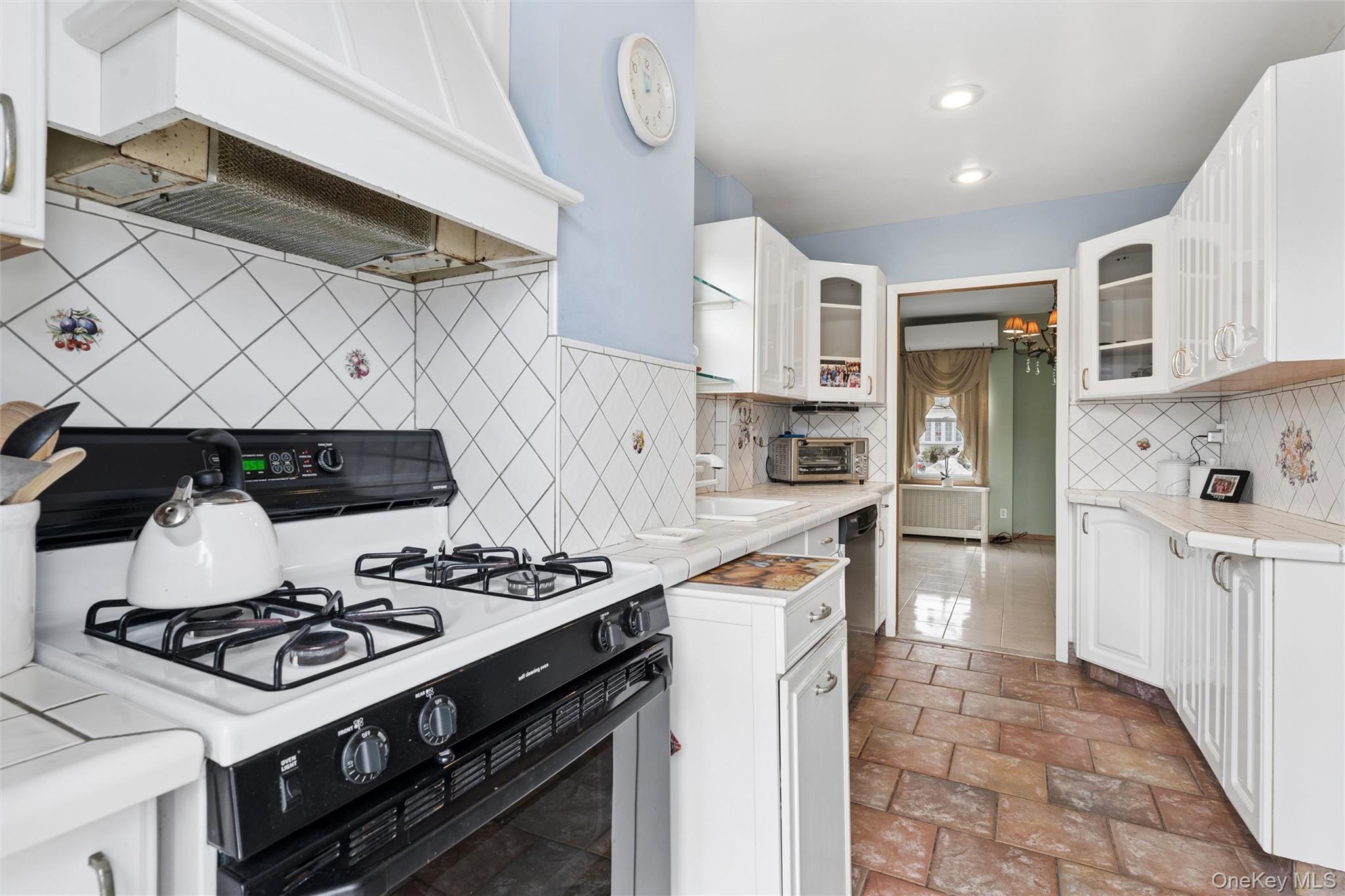 #5 photo, 8783 254th Street, Bellerose , NY 11426