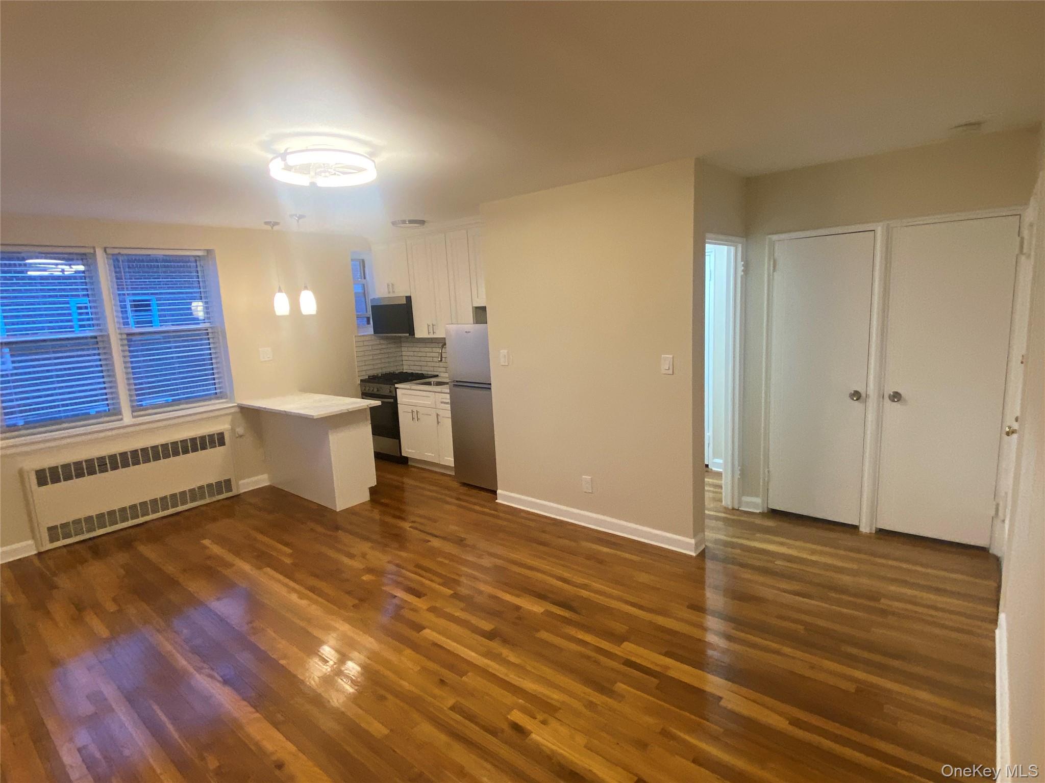 #7 photo, 32 Cathedral Avenue, 长岛 Hempstead , NY 11550