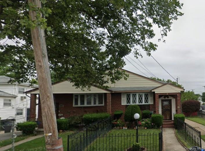 #1 photo, 13733 158th Street, קווינס Jamaica , NY 11434