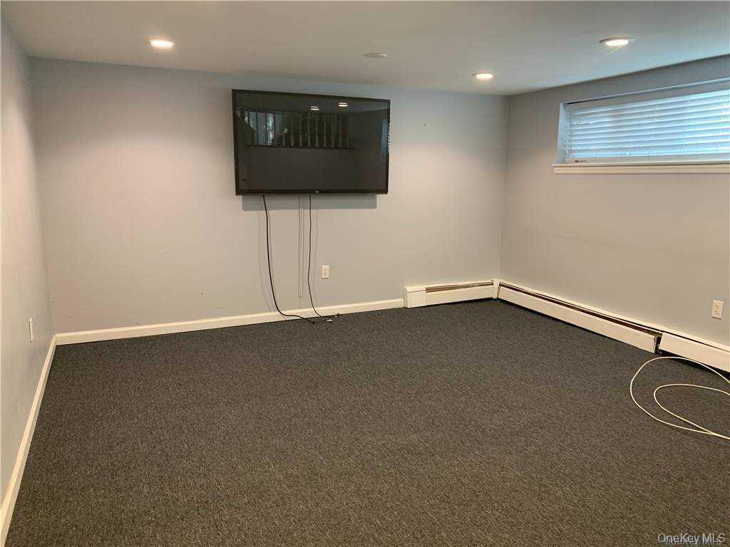 #17 photo, 13733 158th Street, קווינס Jamaica , NY 11434