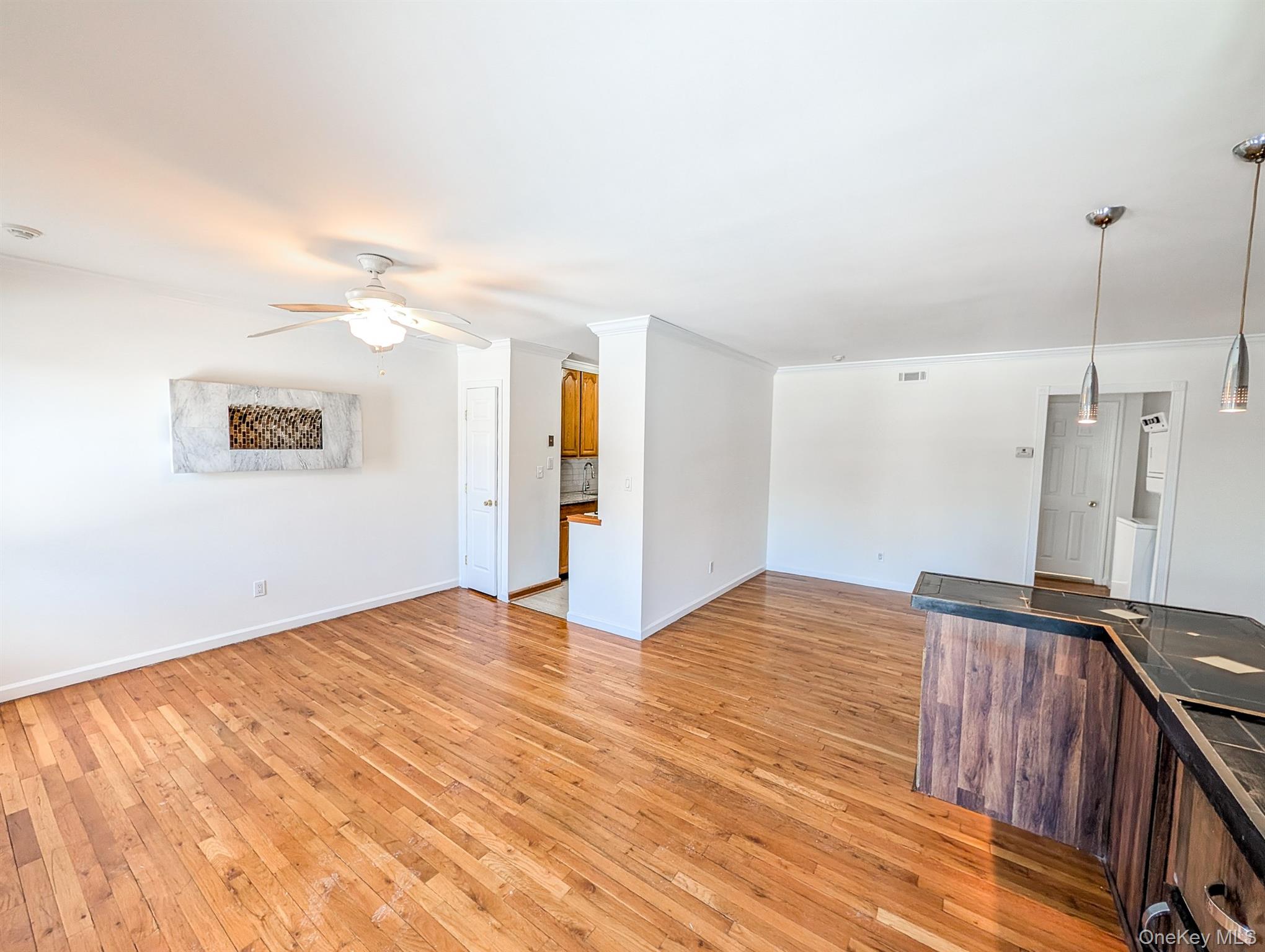 #4 photo, 250 Artist Lake Drive, Middle Island , NY 11953