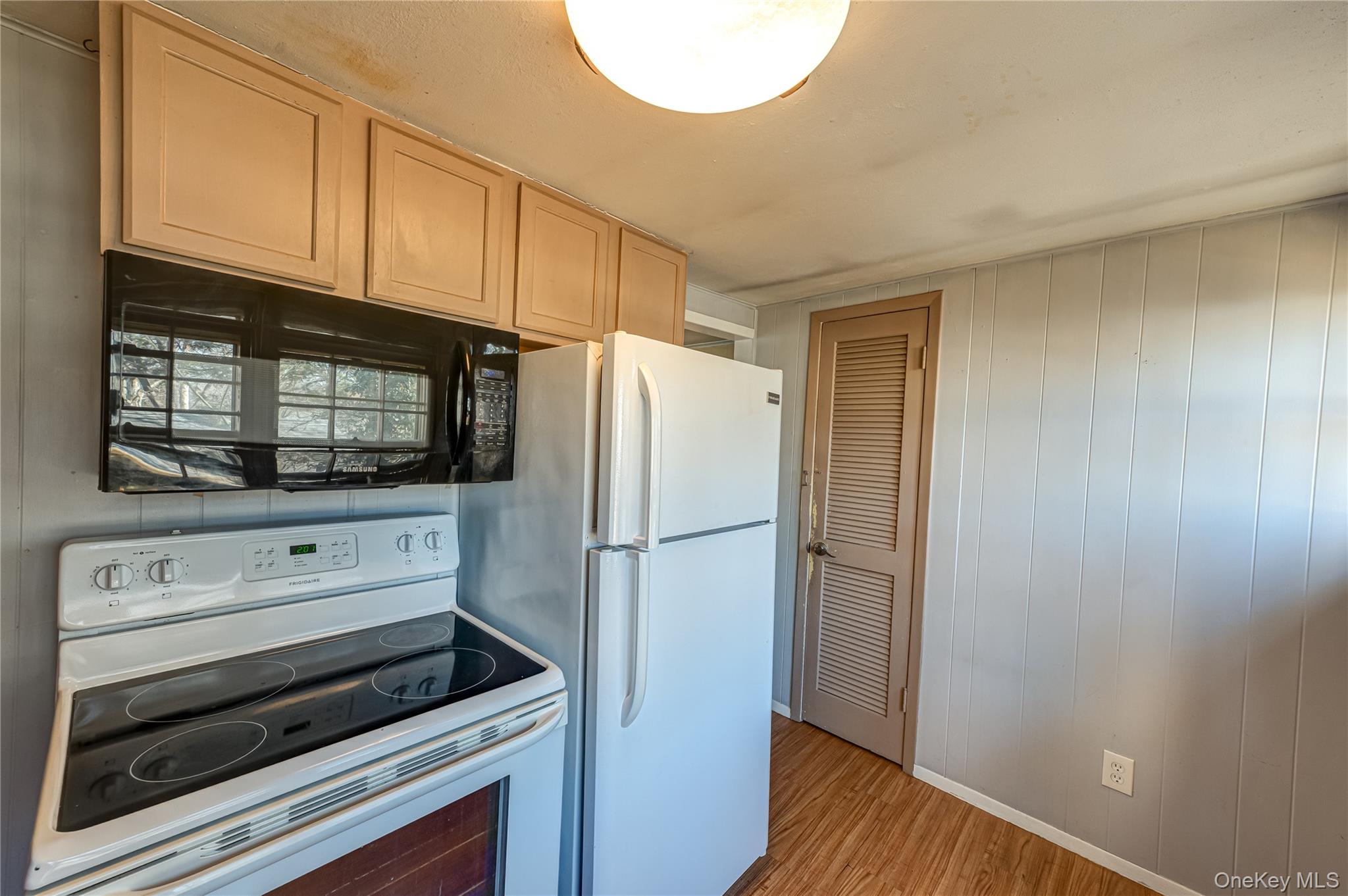 #19 photo, 75 Herod Point Road, Wading River , NY 11792