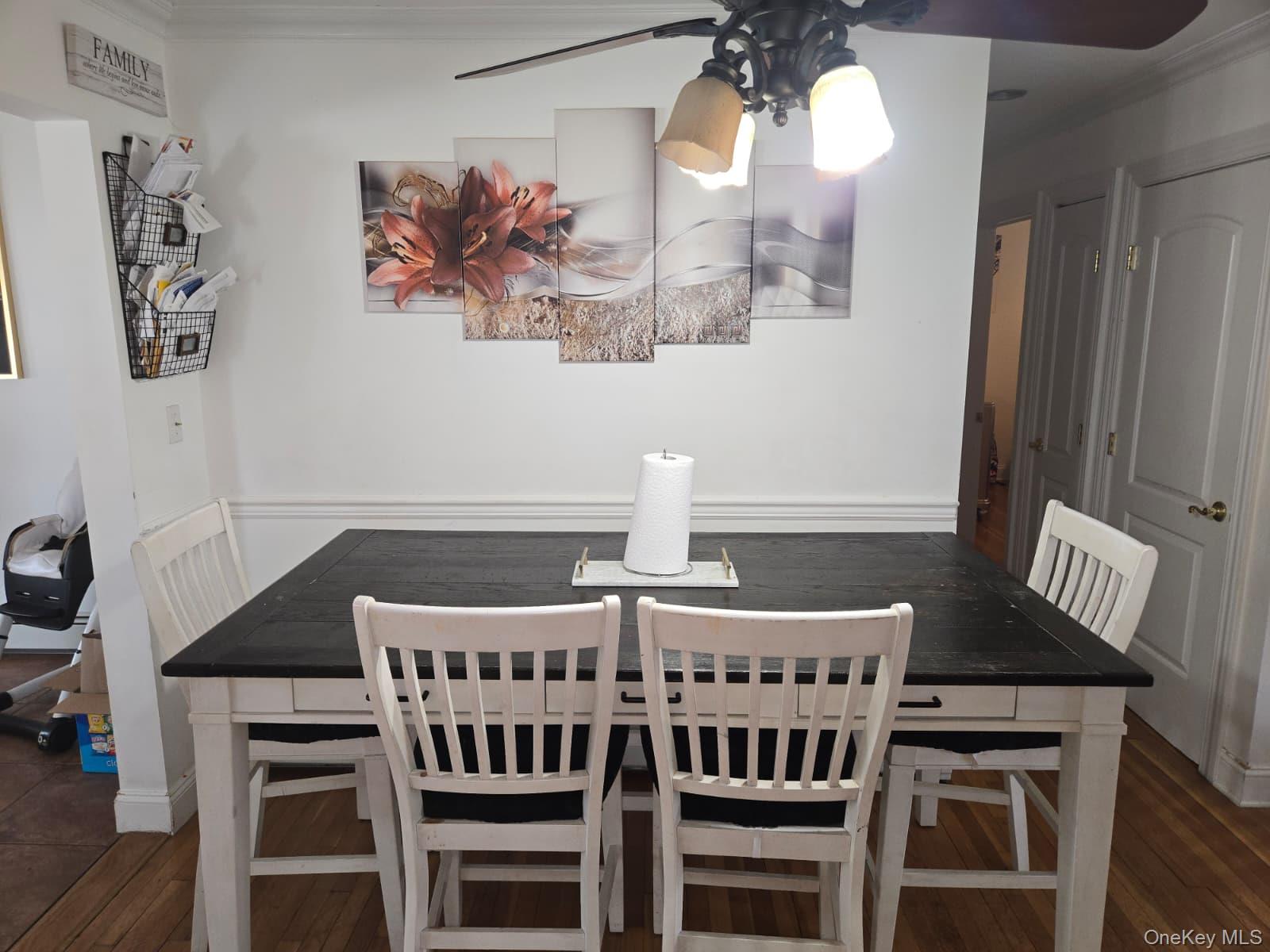 #12 photo, 10 Bainbridge Avenue, Melville , NY 11747