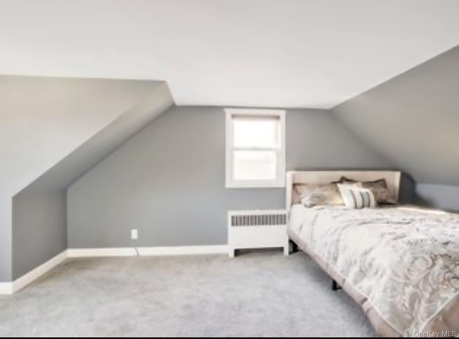 #5 photo, 10 Bainbridge Avenue, Melville , NY 11747