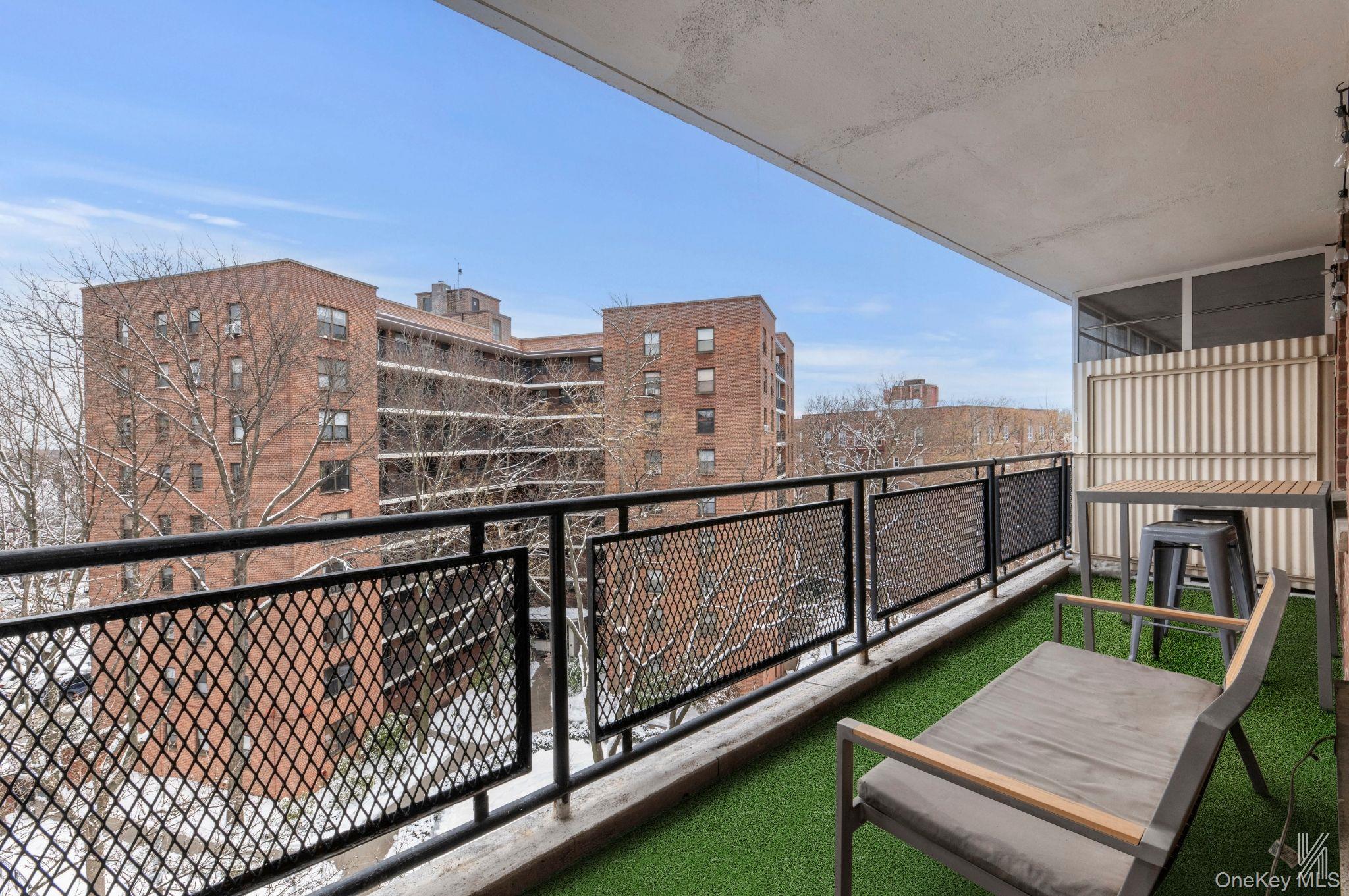 #14 photo, 35-50 85th St Street, 皇后区 Jackson Heights , NY 11372