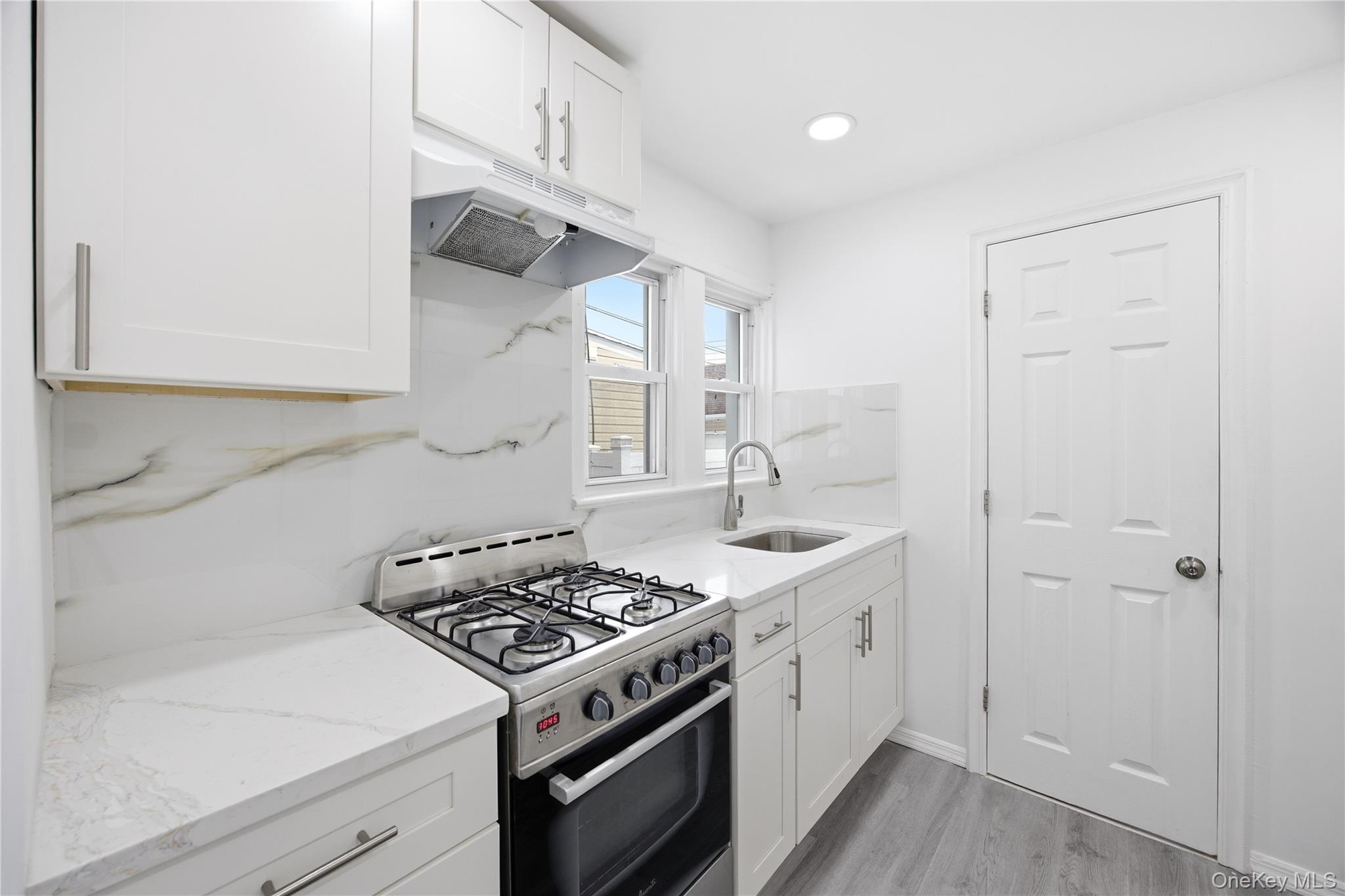 #7 photo, 93-31 215th Street, Queens Village , NY 11428