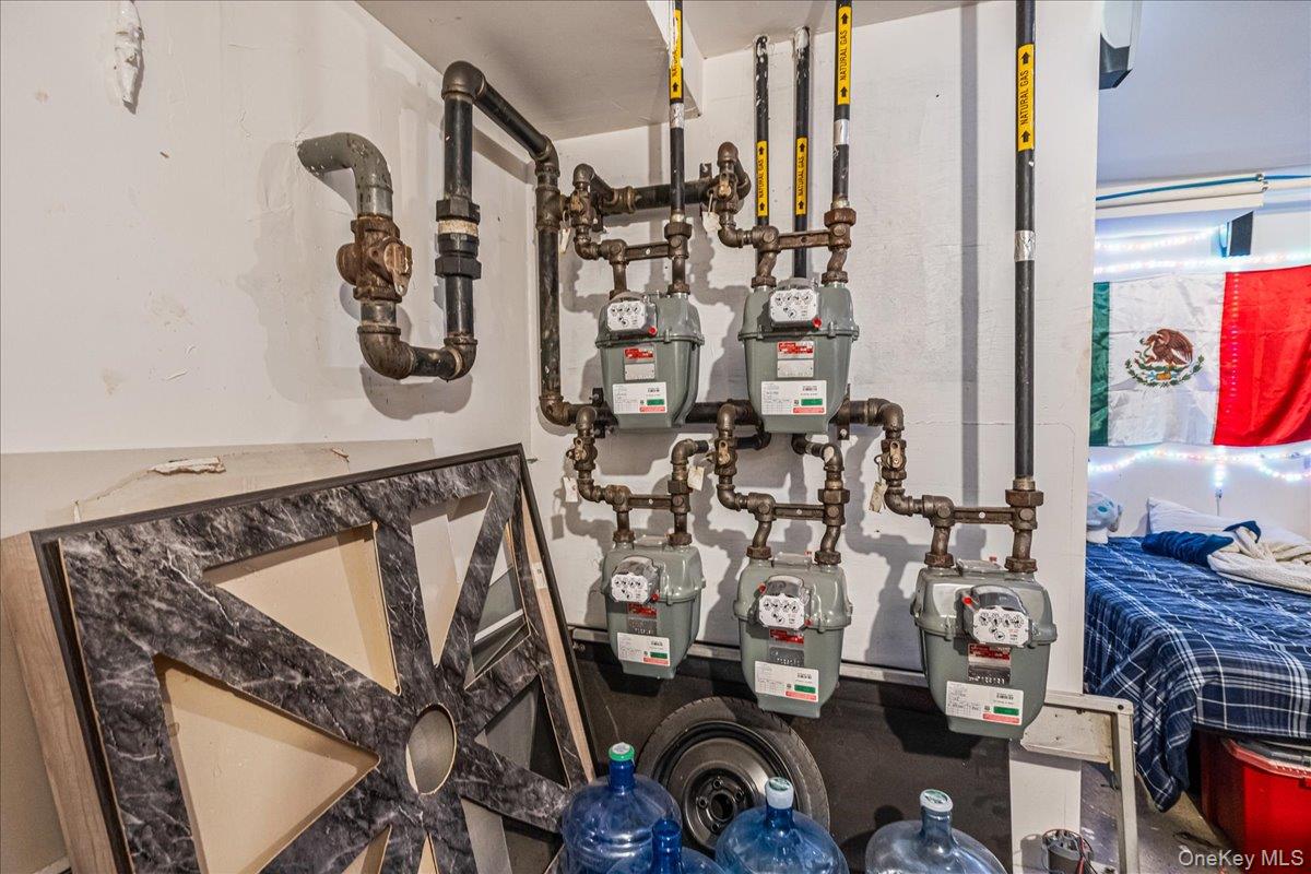 #10 photo, 43-06 102nd Street, कोरोना Corona , NY 11368