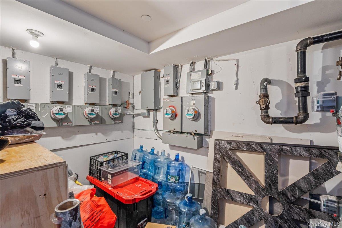 #11 photo, 43-06 102nd Street, कोरोना Corona , NY 11368