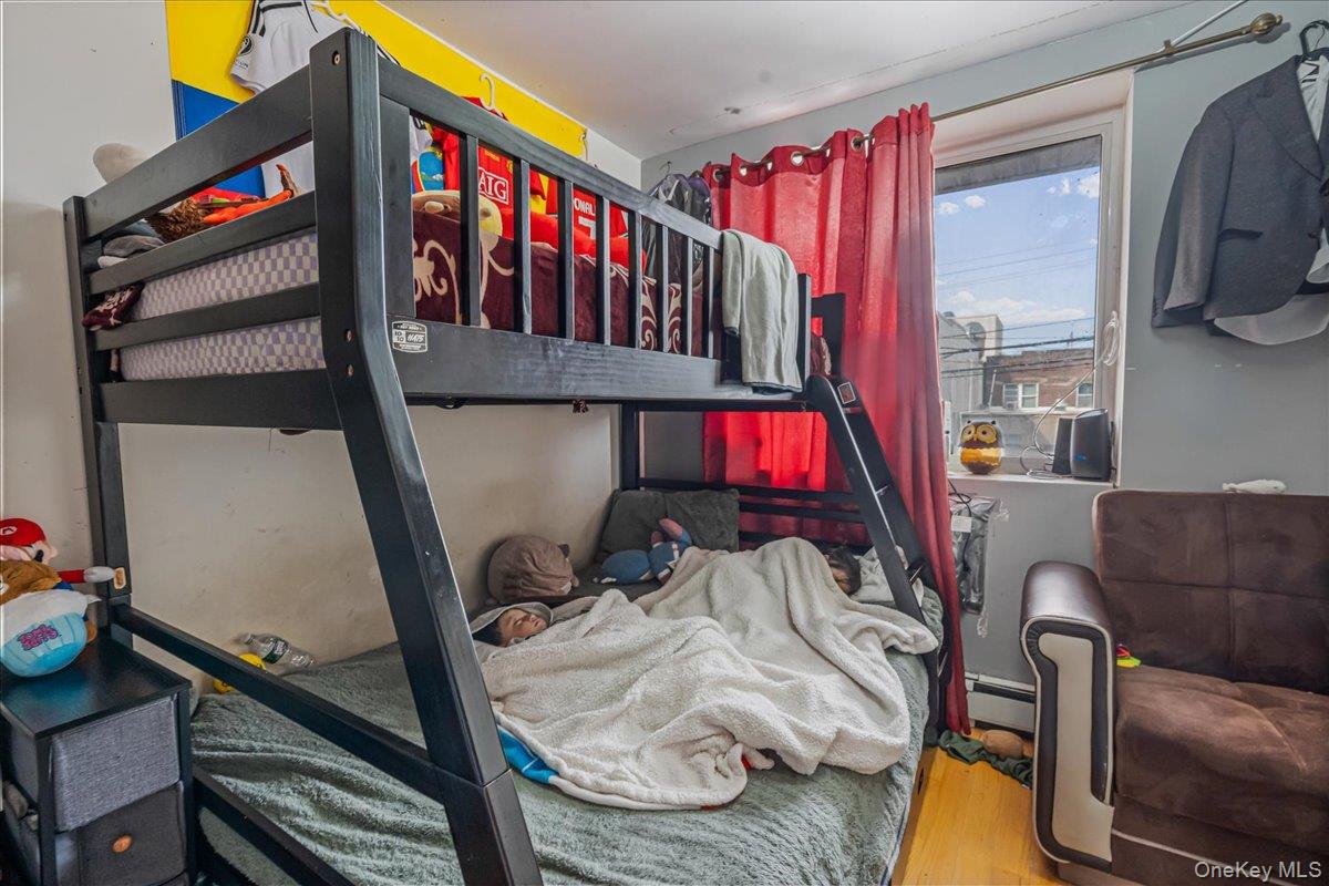 #18 photo, 43-06 102nd Street, कोरोना Corona , NY 11368