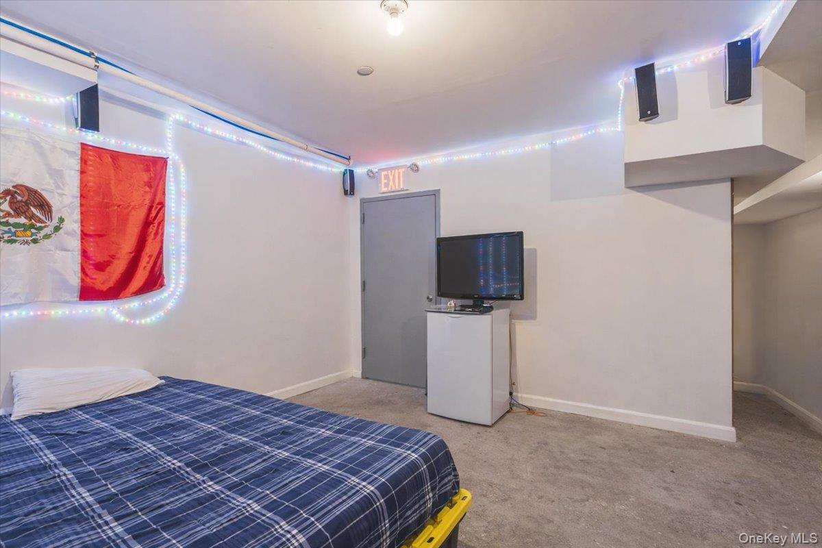 #9 photo, 43-06 102nd Street, कोरोना Corona , NY 11368