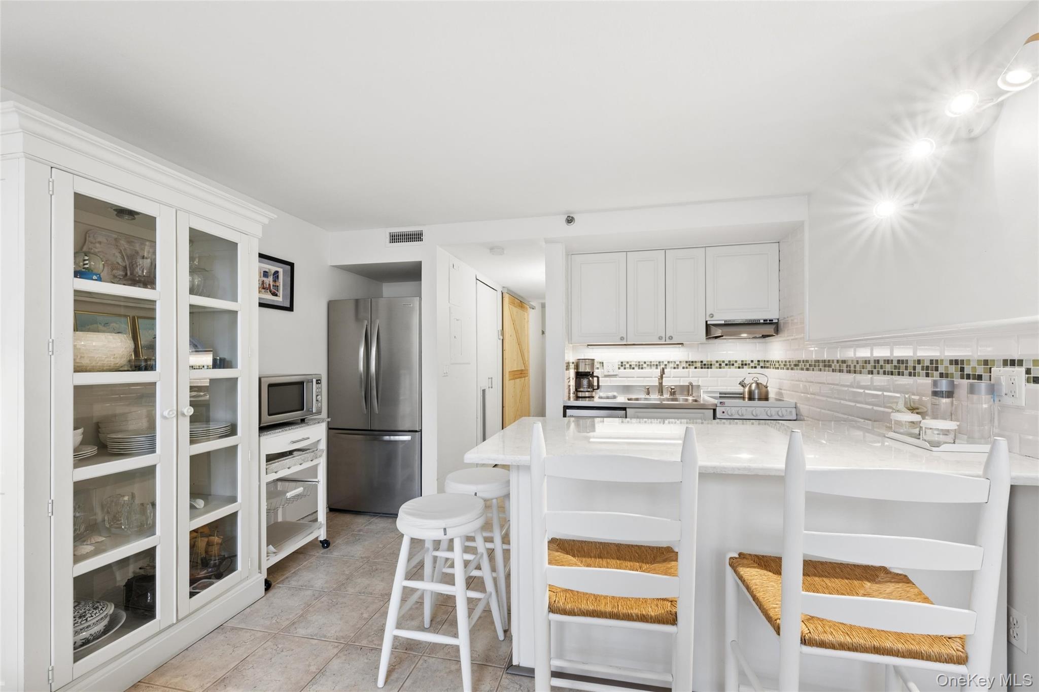 #10 photo, 236 Edgemere Street, Montauk , NY 11954