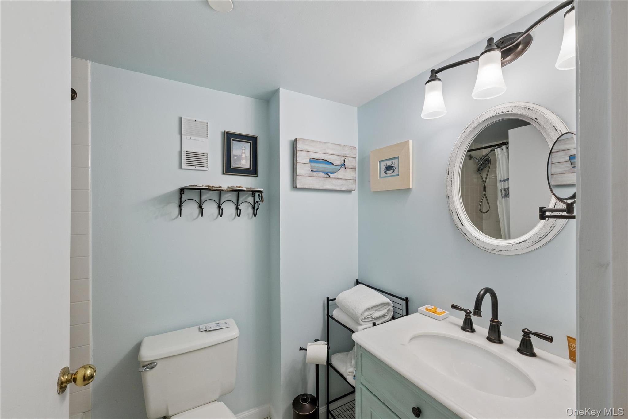 #14 photo, 236 Edgemere Street, Montauk , NY 11954