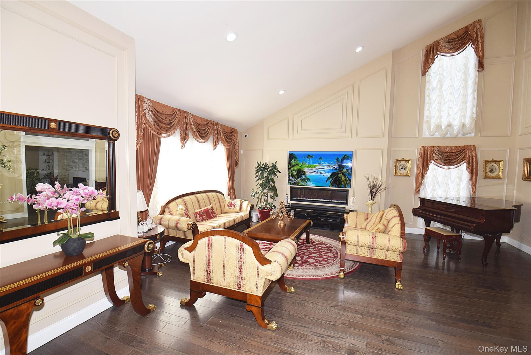 #4 photo, 422 Mill River Road, নাসাউ কাউন্টি Upper Brookville , NY 11771