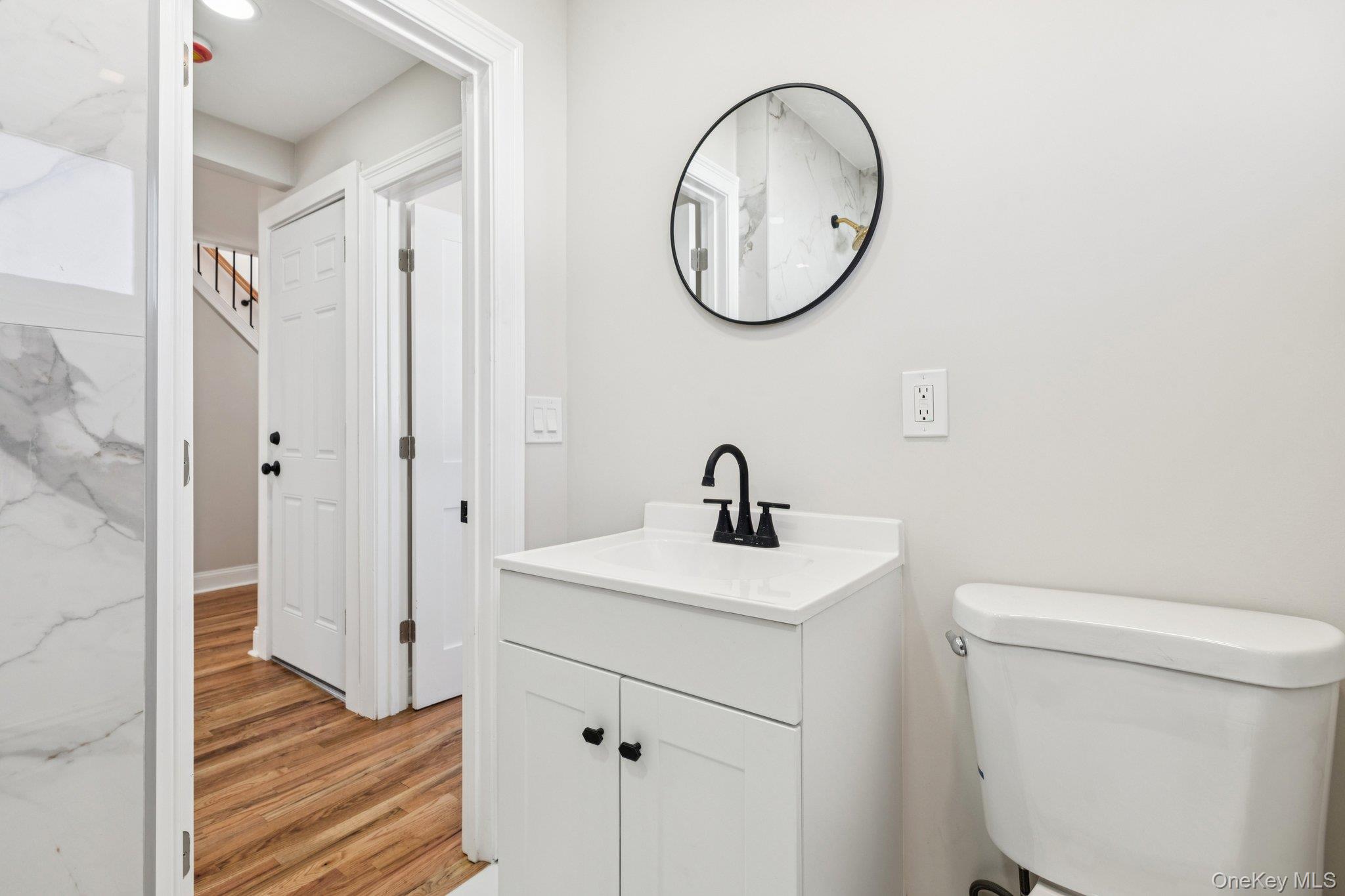 #19 photo, 38 Somerset Road, Amityville , NY 11701