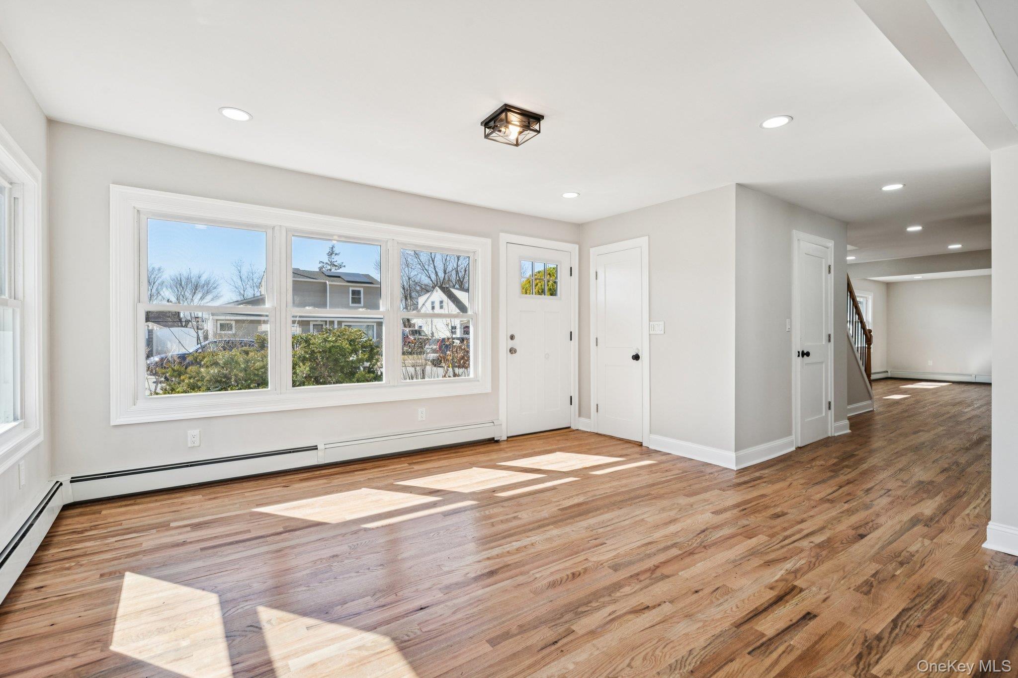 #8 photo, 38 Somerset Road, Amityville , NY 11701