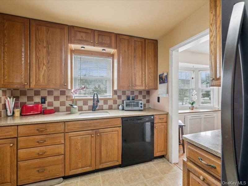 #9 photo, 1503 Paul Street, Baldwin , NY 11510