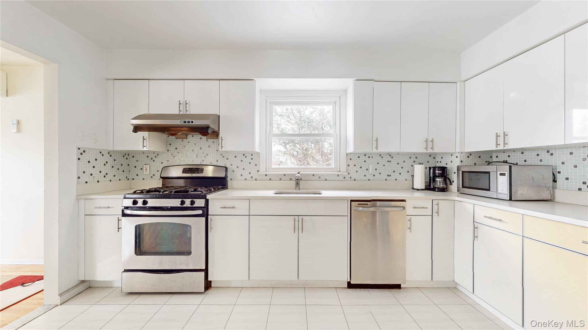 #8 photo, 157-11 Cryders Lane, Whitestone , NY 11357