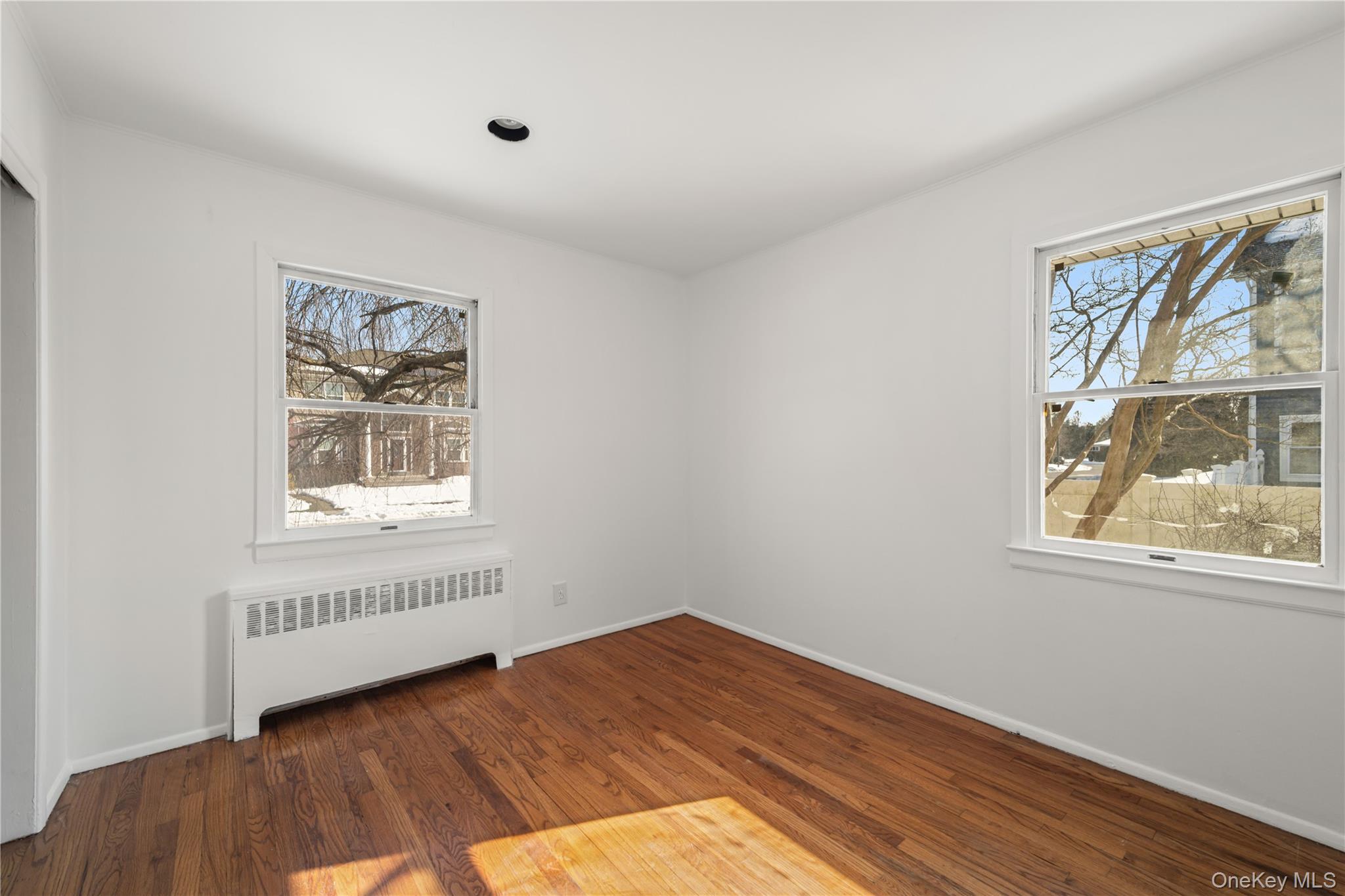 #16 photo, 24 Elderberry Road, নাসাউ কাউন্টি Syosset , NY 11791