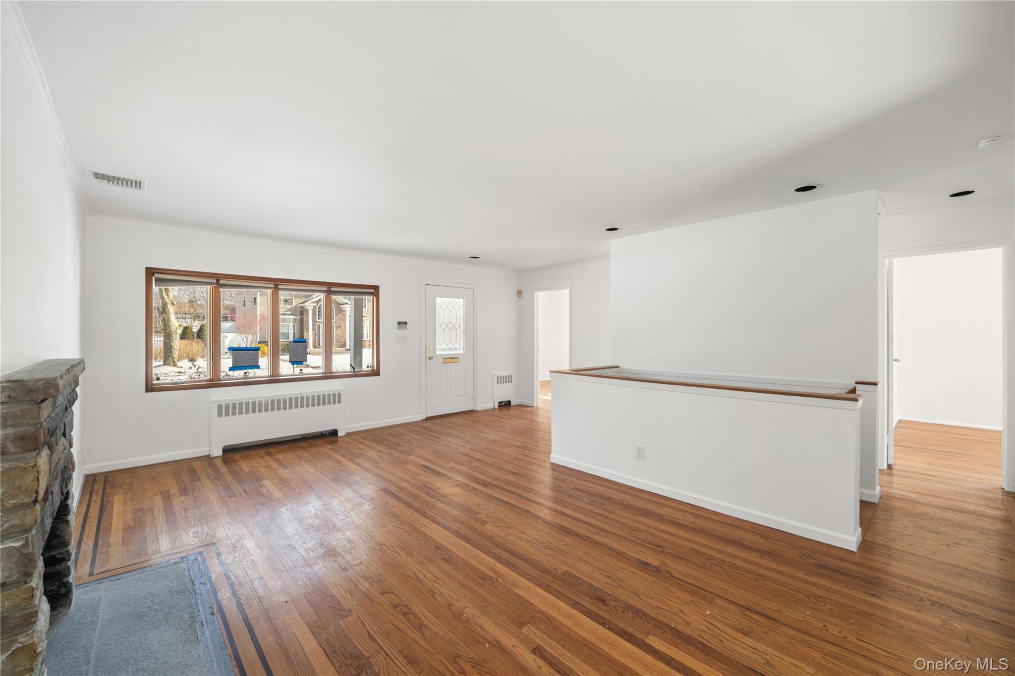 #3 photo, 24 Elderberry Road, নাসাউ কাউন্টি Syosset , NY 11791