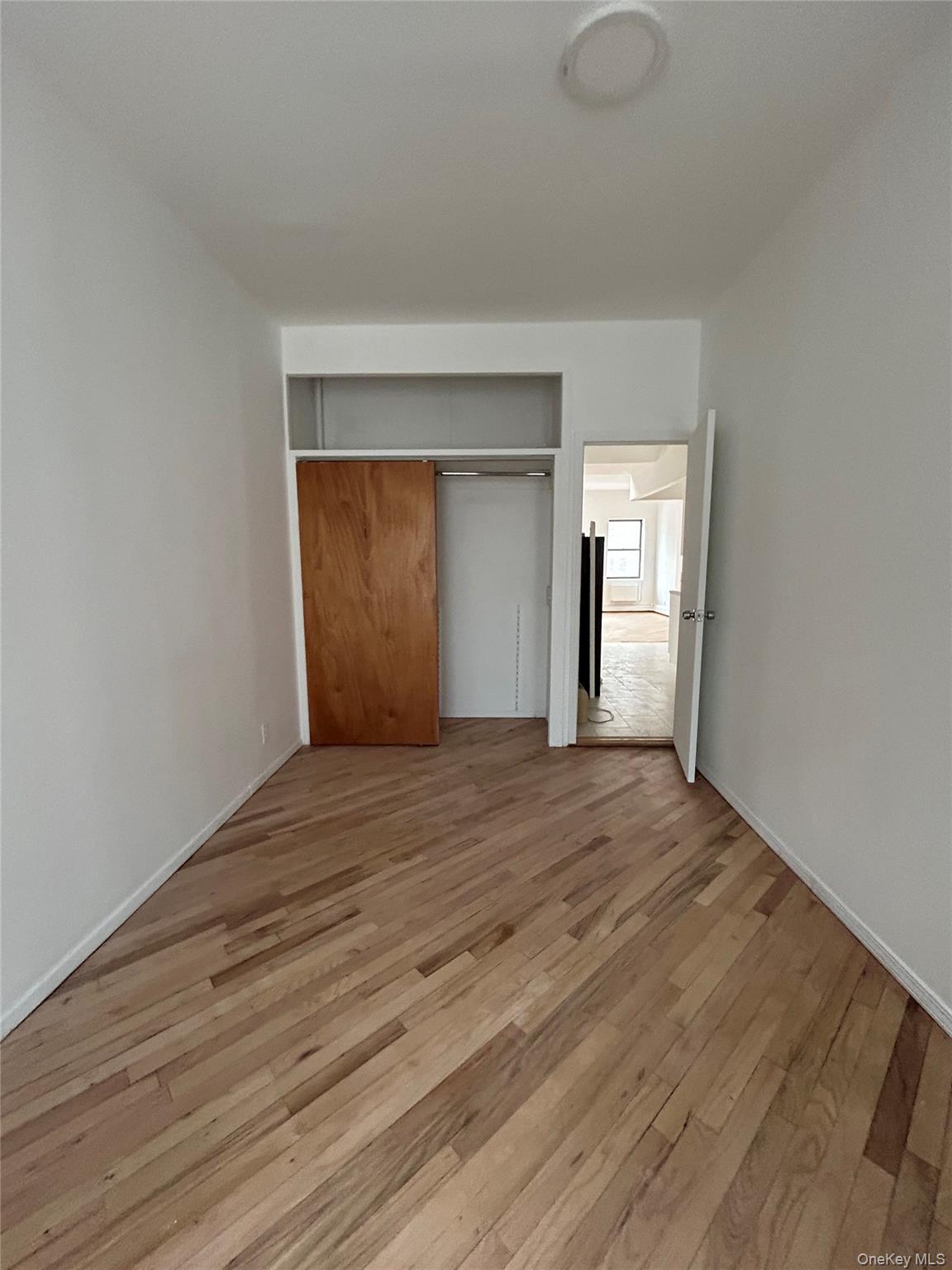 #11 photo, 572 Ninth Avenue, New York (Manhattan) , NY 10036