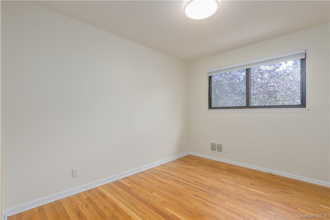 #14 photo, 55 W Devonia Avenue, 纽约州 Fleetwood , NY 10552